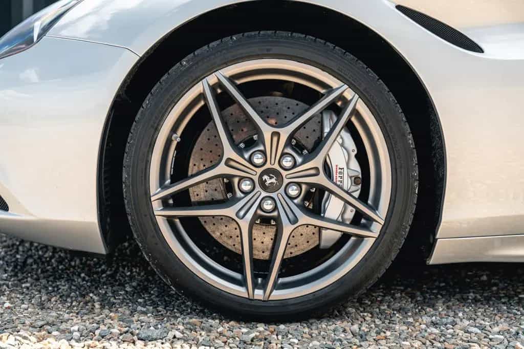 Ferrari California 3.9 V8 T Handling Speciale 02/2017-photo-9