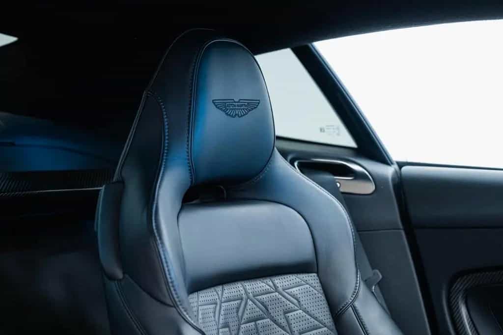 Aston Martin Vanquish Coupe | 25MY | Full Factory Options | 09/2024-photo-17