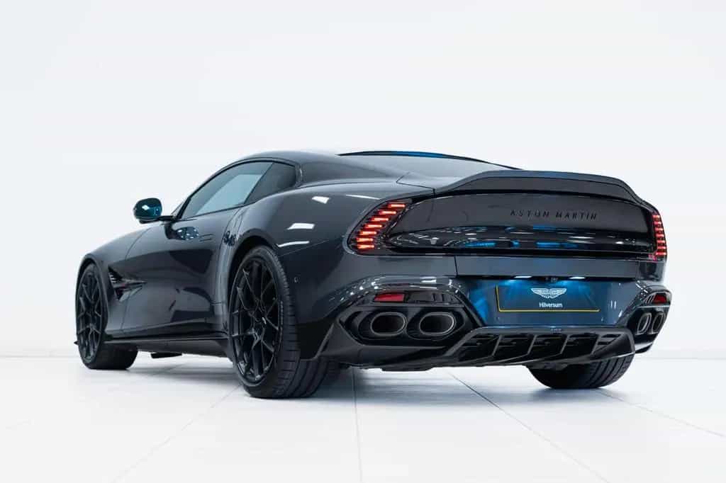Aston Martin Vanquish Coupe | 25MY | Full Factory Options | 09/2024-photo-19