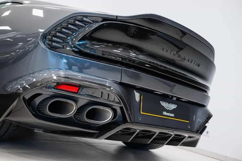 Aston Martin Vanquish Coupe | 25MY | Full Factory Options | 09/2024-photo-21