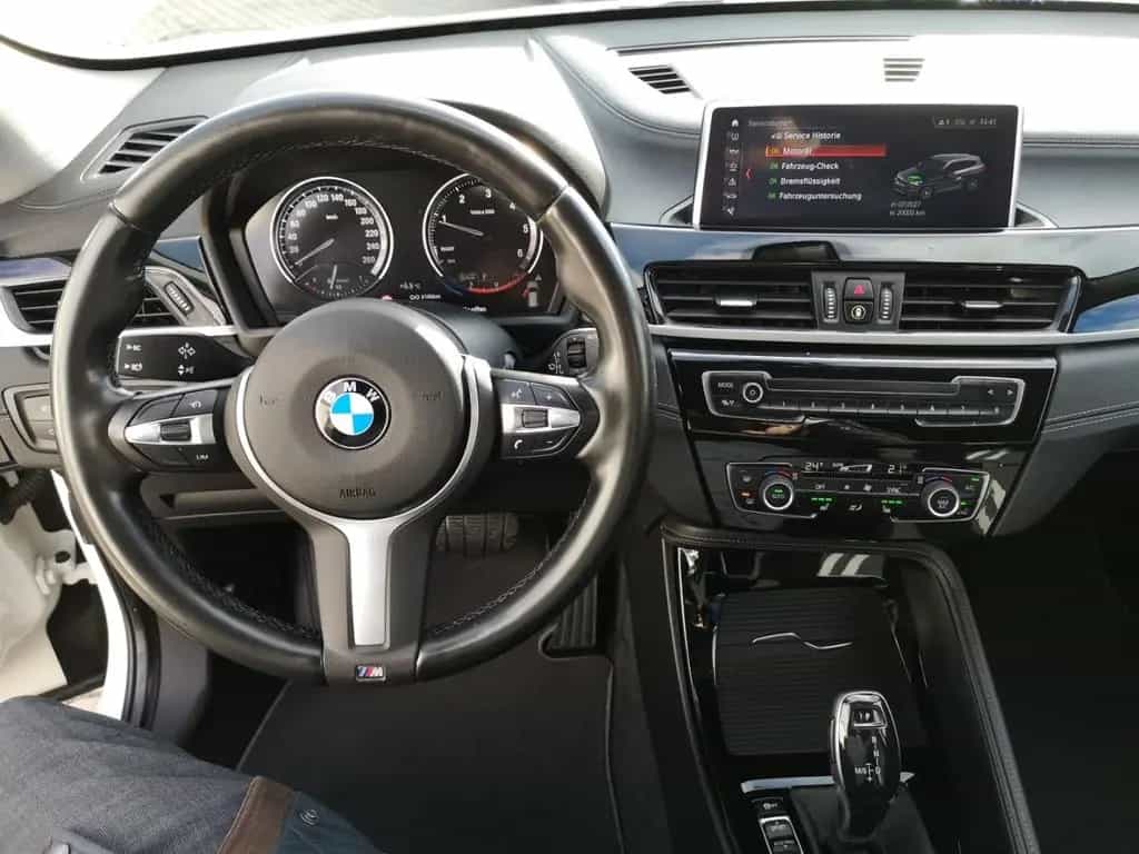BMW X1 xDr. 20d Aut. Sport Line LED+NAVI+KLIMAAUTO 12/2021-photo-12
