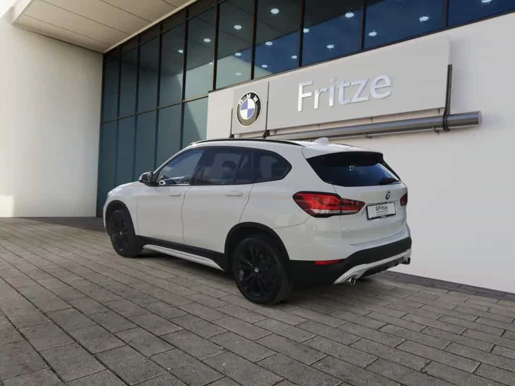 BMW X1 xDr. 20d Aut. Sport Line LED+NAVI+KLIMAAUTO 12/2021-photo-3