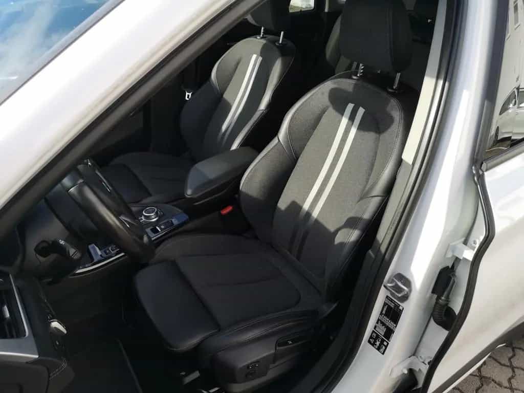 BMW X1 xDr. 20d Aut. Sport Line LED+NAVI+KLIMAAUTO 12/2021-photo-8