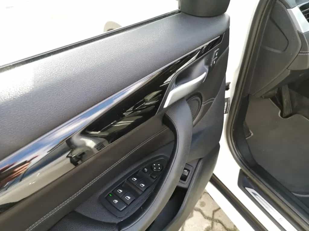 BMW X1 xDr. 20d Aut. Sport Line LED+NAVI+KLIMAAUTO 12/2021-photo-9