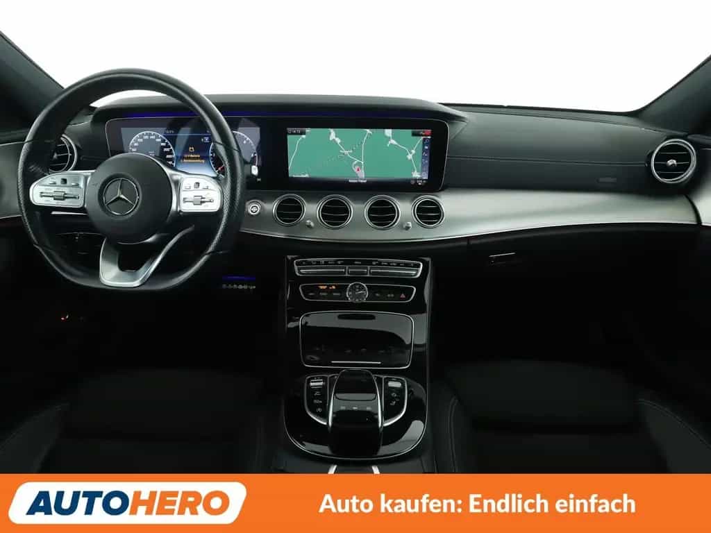 Mercedes-Benz E-Class E-Klasse E 400 d T 4Matic AMG Line Aut.*NAVI*PDC 05/2020-photo-11