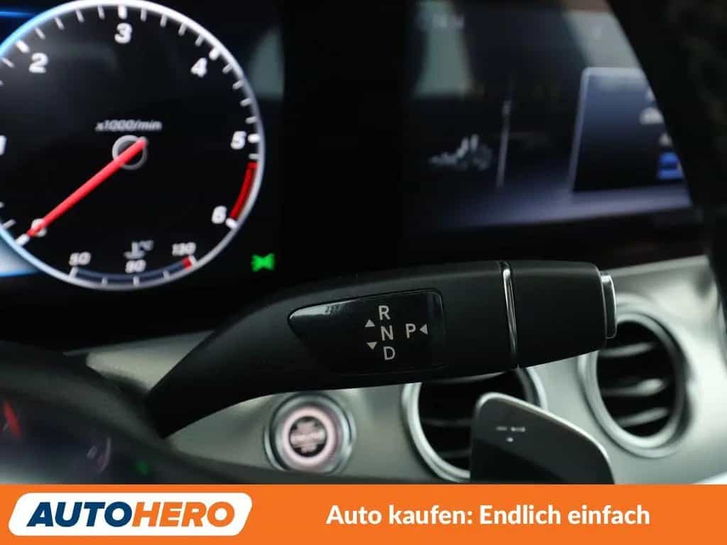 Mercedes-Benz E-Class E-Klasse E 400 d T 4Matic AMG Line Aut.*NAVI*PDC 05/2020-photo-29