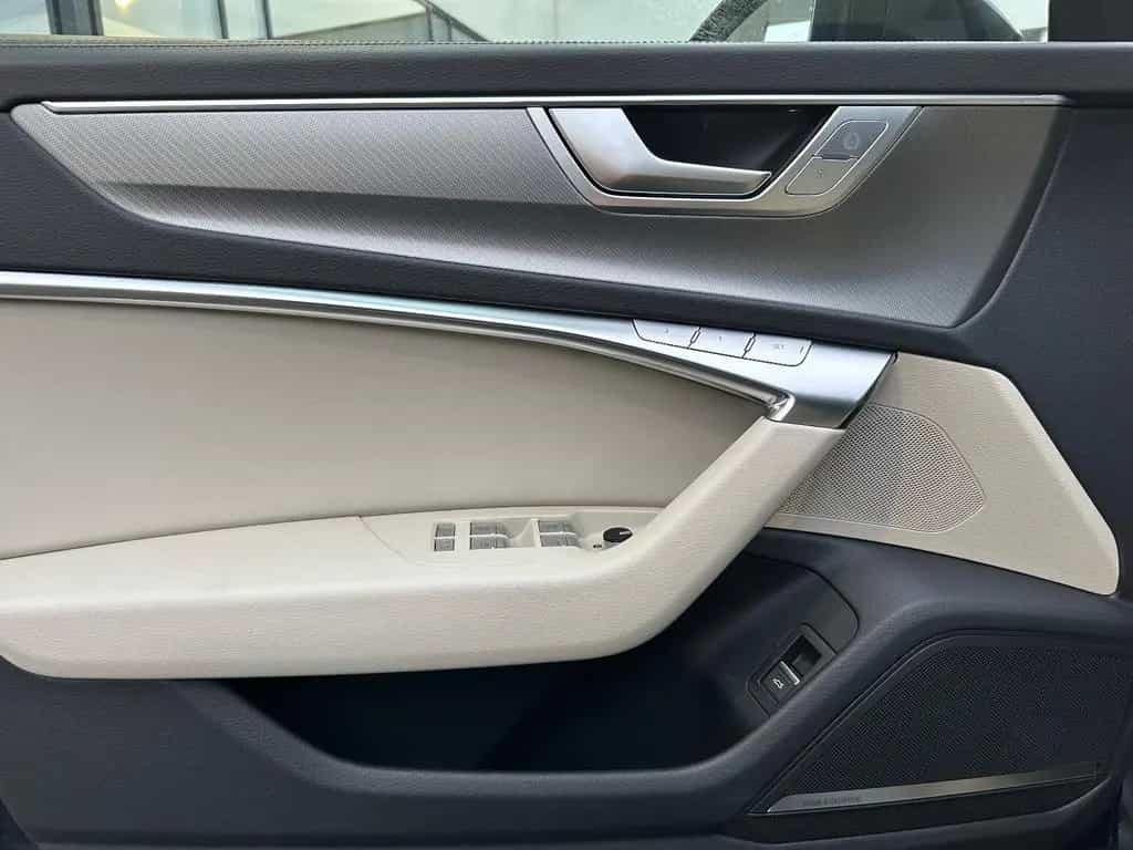 Audi A6 Avant 55 TFSI quattro S line | Panorama 12/2023-photo-17