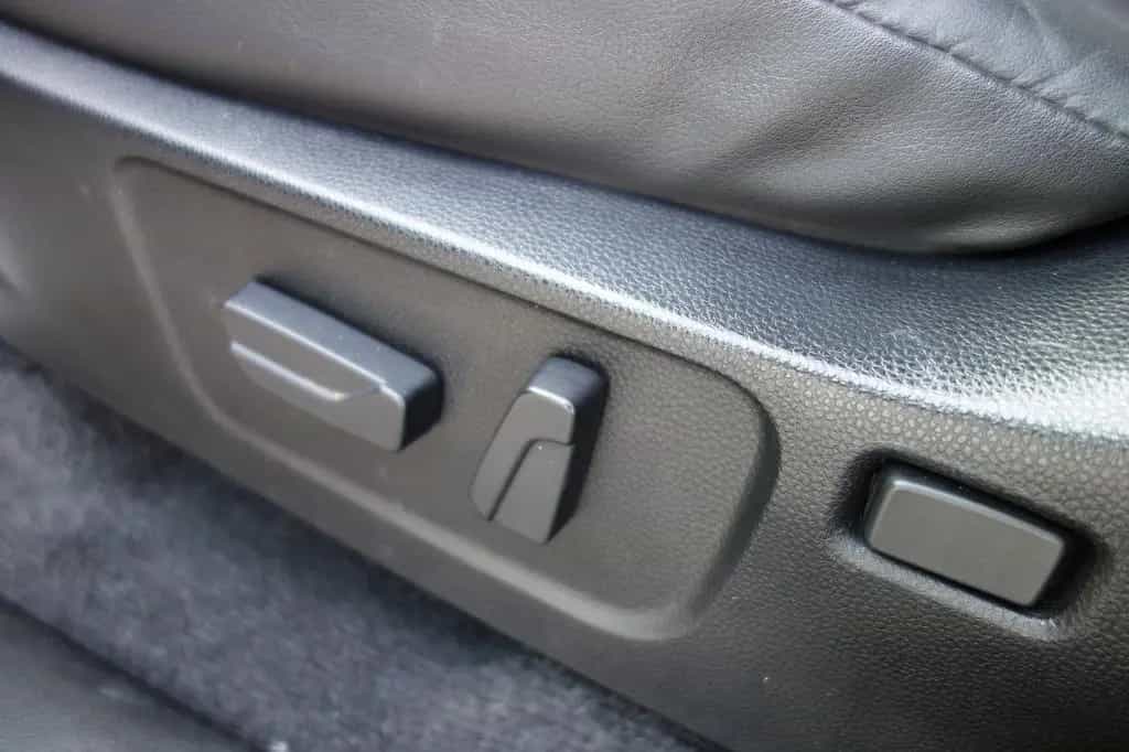 Isuzu D-Max Double Cab 4WD V-CROSS LED/KAM/HARDTOP 03/2023-photo-22