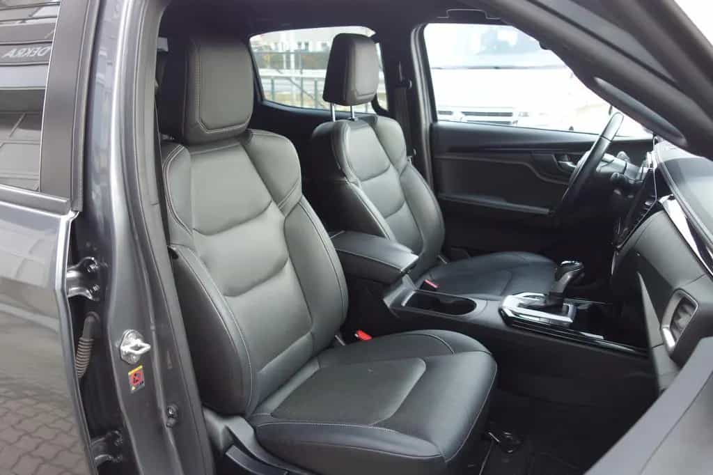 Isuzu D-Max Double Cab 4WD V-CROSS LED/KAM/HARDTOP 03/2023-photo-27