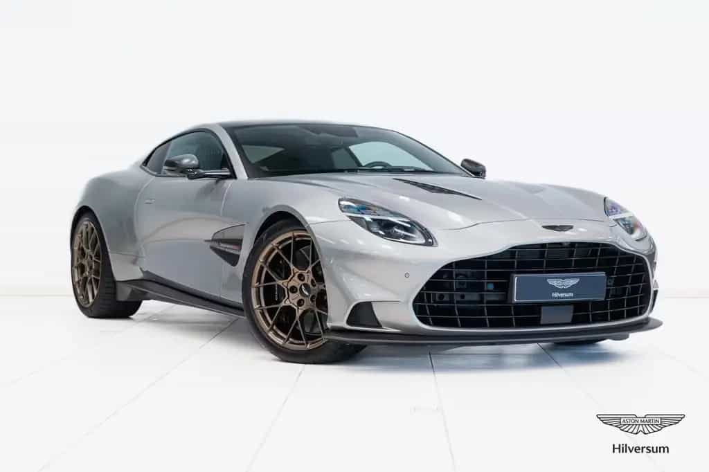 Aston Martin Vanquish Coupe | 25MY | Full Factory Options | 09/2024-photo-0