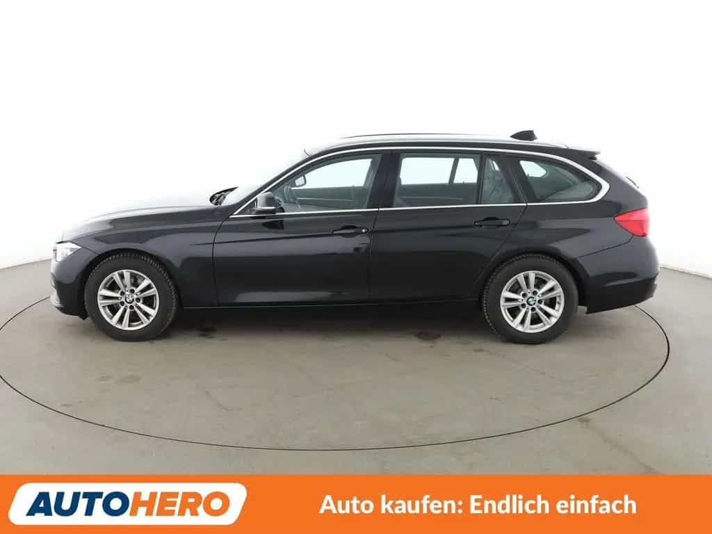 BMW 3 Series 318i Sport Line*NAVI*TEMPO*PDC*SHZ*ALU*KLIMA 05/2019-photo-2