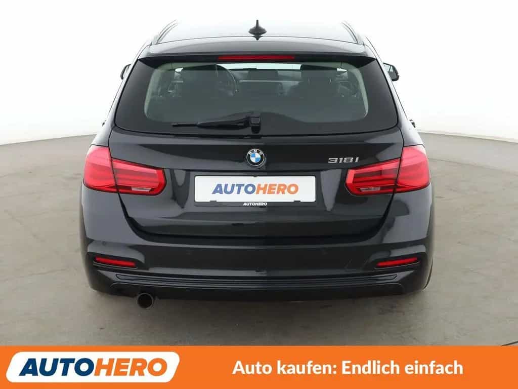 BMW 3 Series 318i Sport Line*NAVI*TEMPO*PDC*SHZ*ALU*KLIMA 05/2019-photo-4