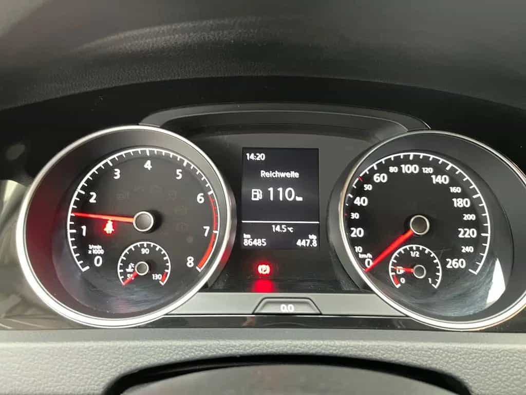 Volkswagen Golf VII Variant Sound 1.0 TSI AHK Schwenkbar 03/2018-photo-11