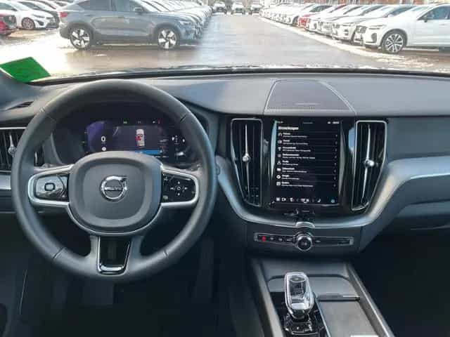 Volvo XC60 B4 Plus Dark 2WD ACC 360° Google BLIS 02/2023-photo-11