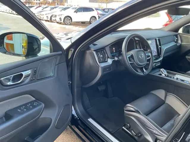 Volvo XC60 B4 Plus Dark 2WD ACC 360° Google BLIS 02/2023-photo-14