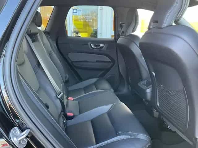 Volvo XC60 B4 Plus Dark 2WD ACC 360° Google BLIS 02/2023-photo-17
