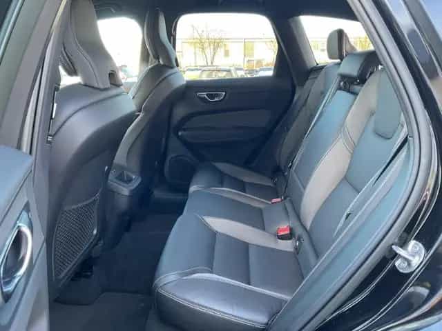 Volvo XC60 B4 Plus Dark 2WD ACC 360° Google BLIS 02/2023-photo-18