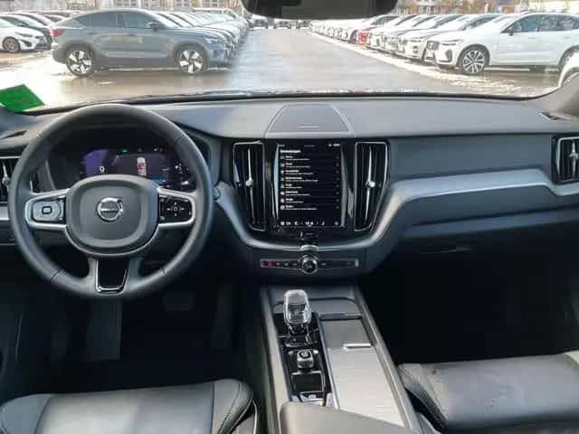 Volvo XC60 B4 Plus Dark 2WD ACC 360° Google BLIS 02/2023-photo-2