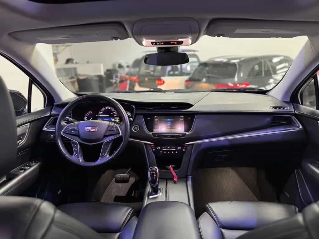 Cadillac XT5 Luxury AWD/Leder/Carplay/Sitzhzg./TOP 01/2018-photo-11