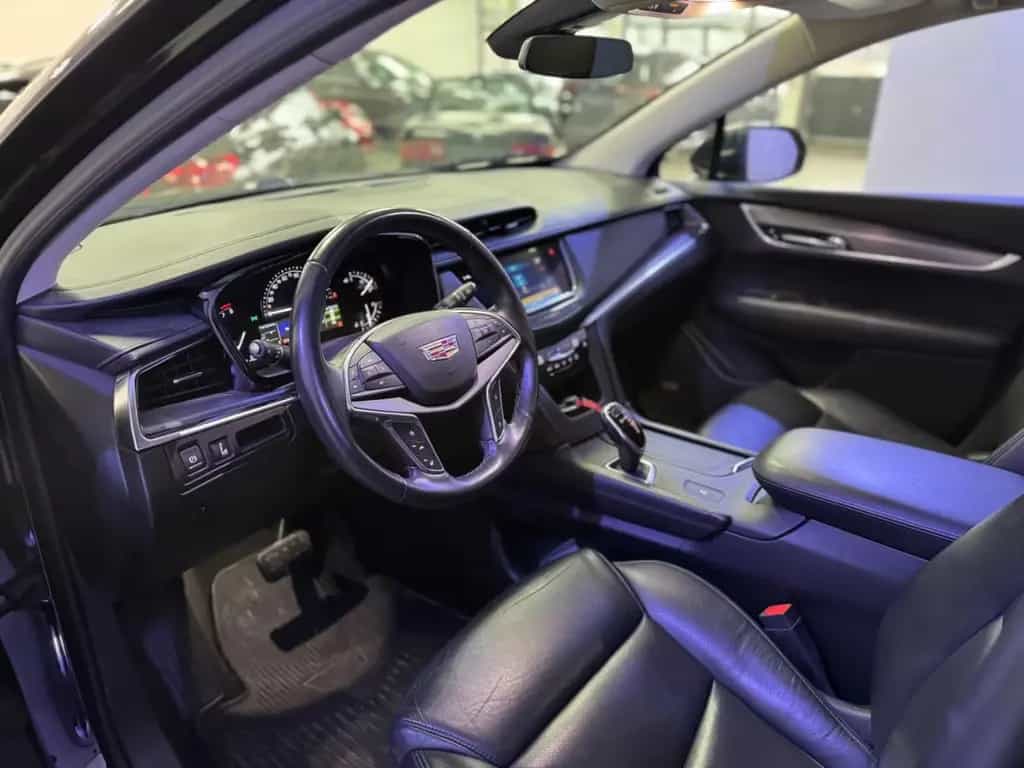 Cadillac XT5 Luxury AWD/Leder/Carplay/Sitzhzg./TOP 01/2018-photo-7