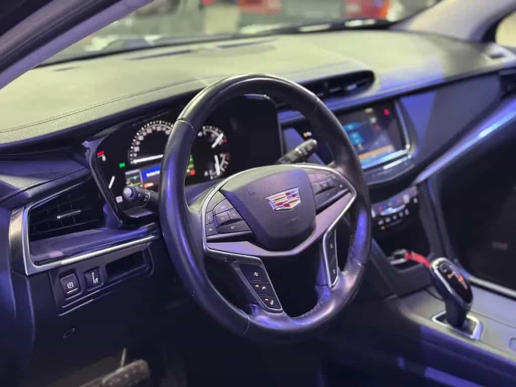 Cadillac XT5 Luxury AWD/Leder/Carplay/Sitzhzg./TOP 01/2018-photo-9