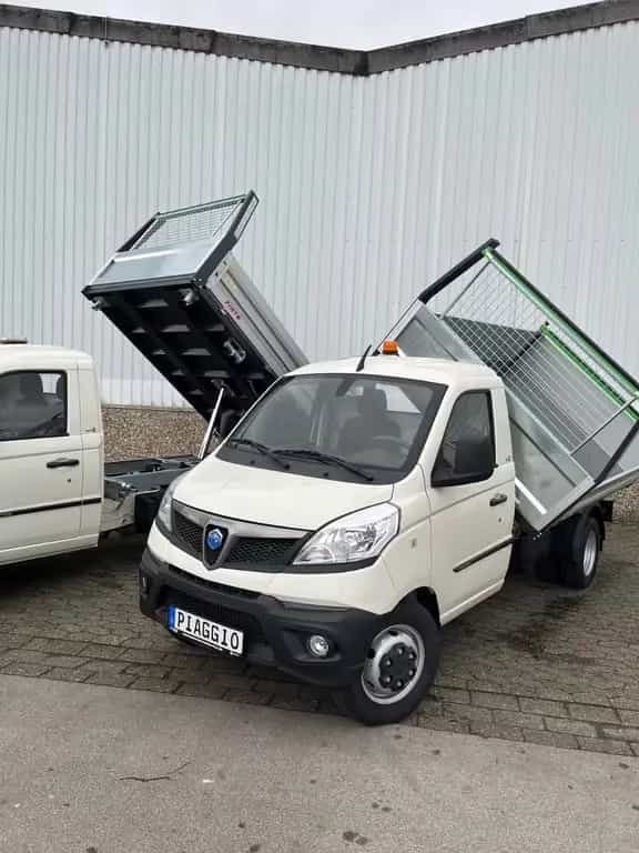 Piaggio Porter NP 6 LPG   3Seitenkipper 1,3t Zulad. null-photo-0