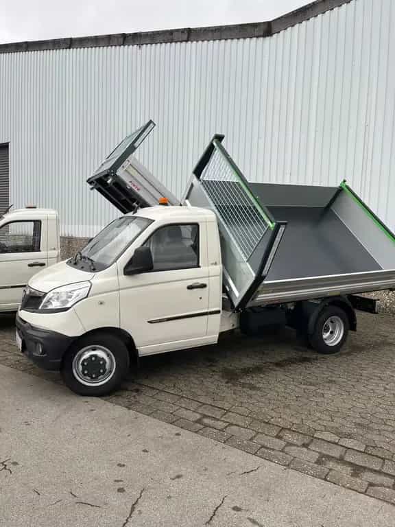 Piaggio Porter NP 6 LPG   3Seitenkipper 1,3t Zulad. null-photo-1