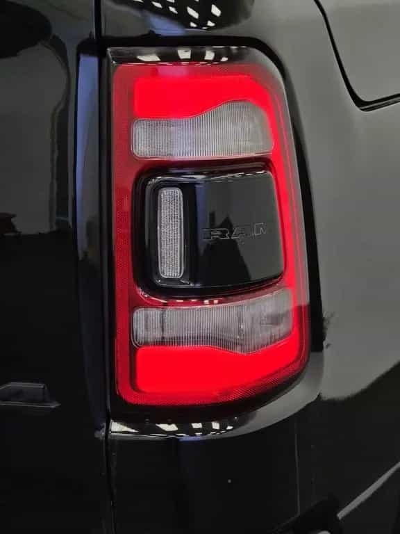 Dodge RAM 5.7 V8 HEMI Rebel*Unfallfrei*MwSt Ramboxen 12/2022-photo-19
