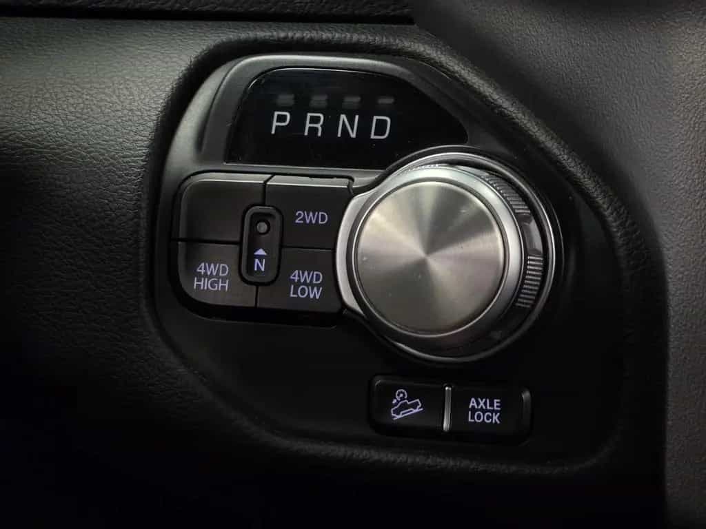 Dodge RAM 5.7 V8 HEMI Rebel*Unfallfrei*MwSt Ramboxen 12/2022-photo-24