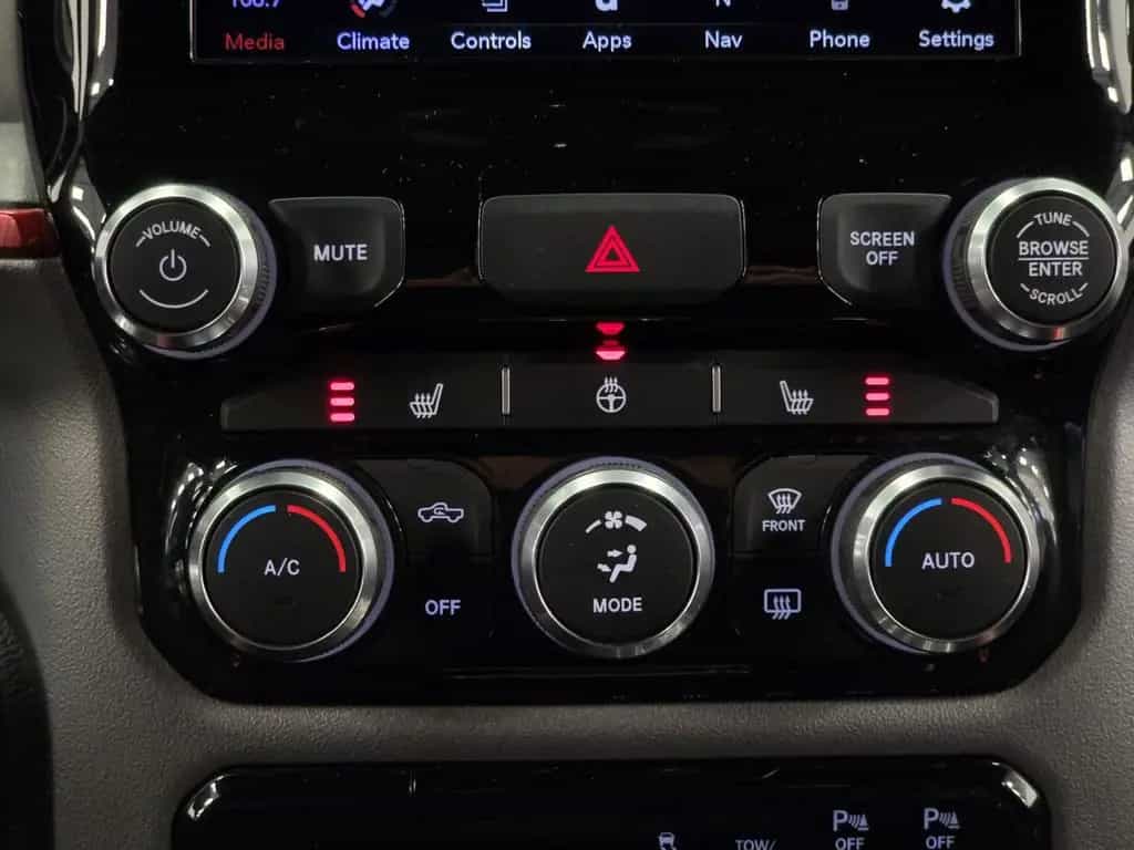 Dodge RAM 5.7 V8 HEMI Rebel*Unfallfrei*MwSt Ramboxen 12/2022-photo-27