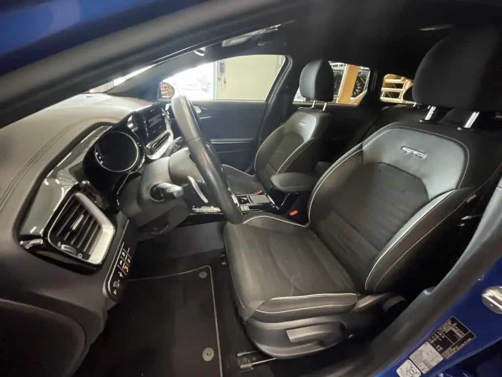 Kia Ceed SW 1.5 T-GDI GT Line 12/2022-photo-14