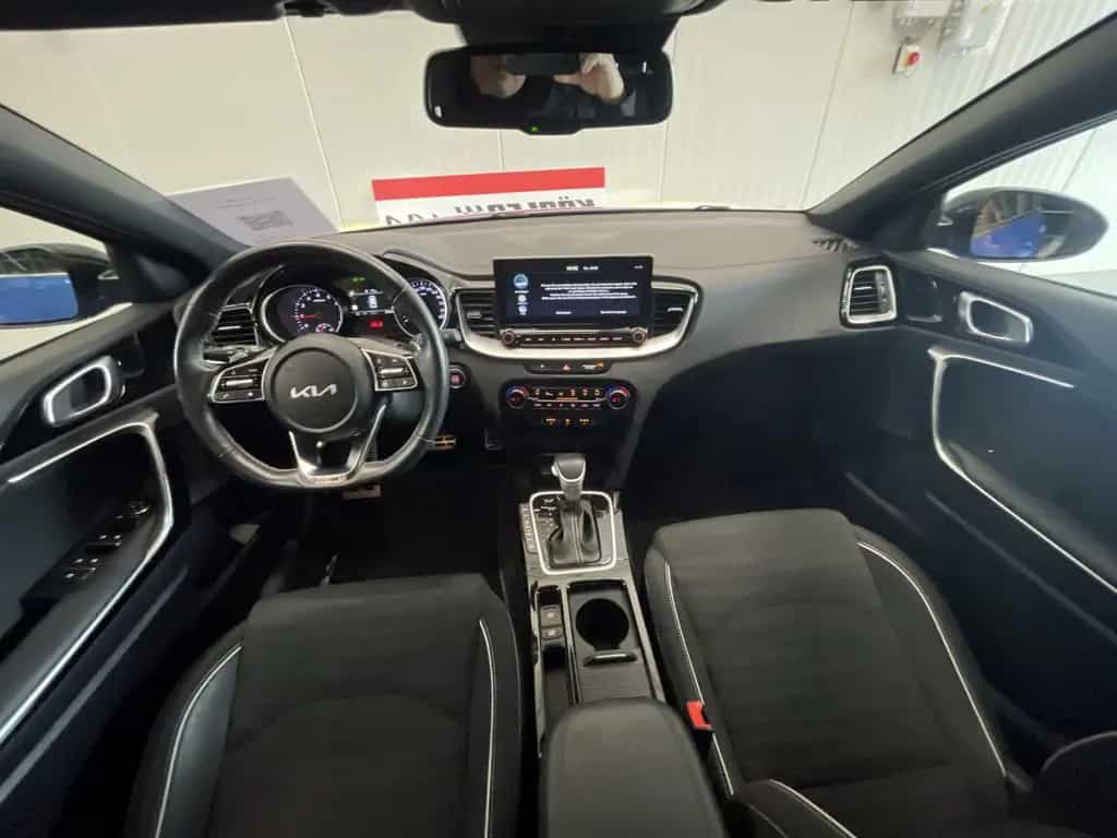 Kia Ceed SW 1.5 T-GDI GT Line 12/2022-photo-21