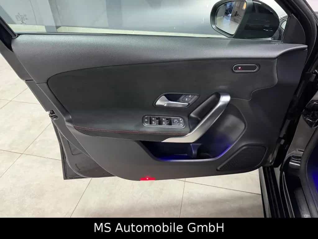 Mercedes-Benz A-Class 220 AMG Line Top Ausstattung 05/2019-photo-11