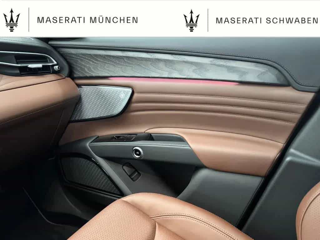 Maserati Grecale Modena /Luftfederung/360° Kamera! null-photo-14