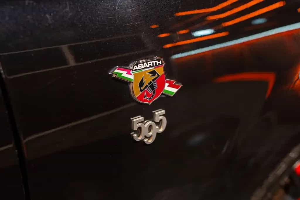 Abarth 500 Cabrio 595 C Pista 03/2025-photo-21