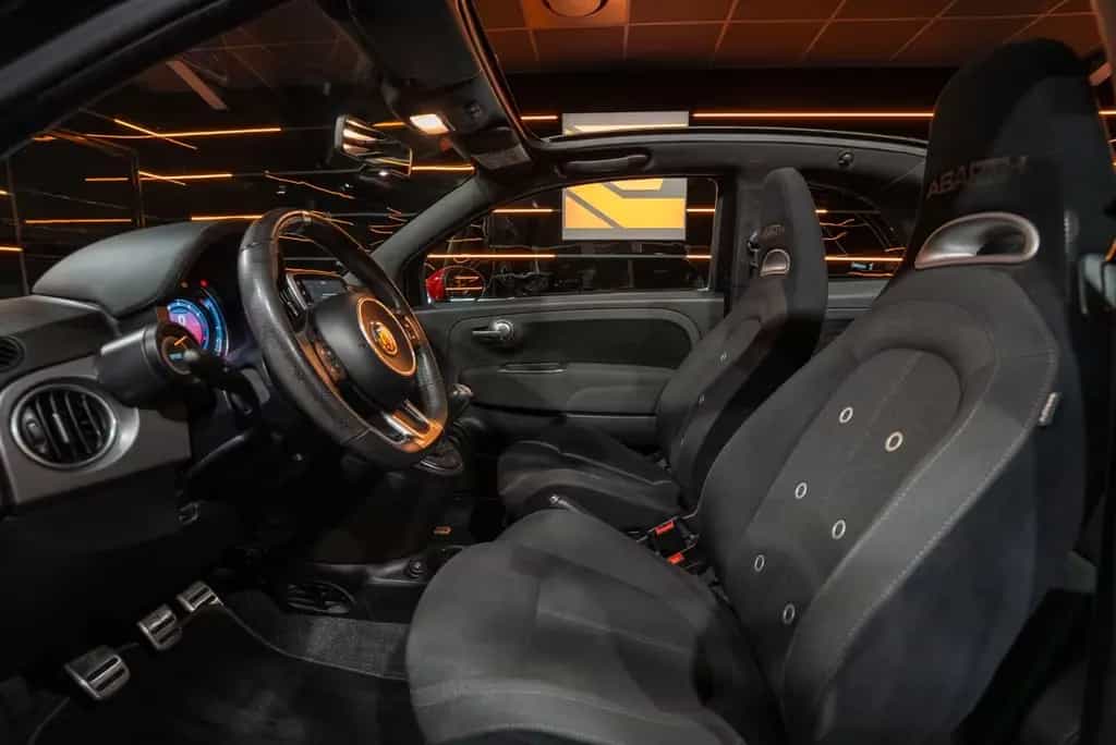 Abarth 500 Cabrio 595 C Pista 03/2025-photo-32