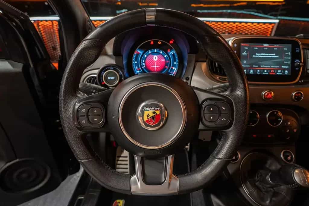 Abarth 500 Cabrio 595 C Pista 03/2025-photo-34