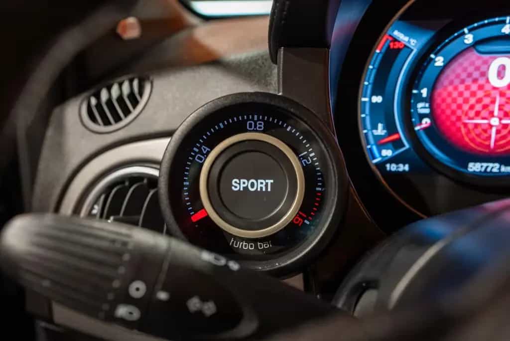 Abarth 500 Cabrio 595 C Pista 03/2025-photo-37