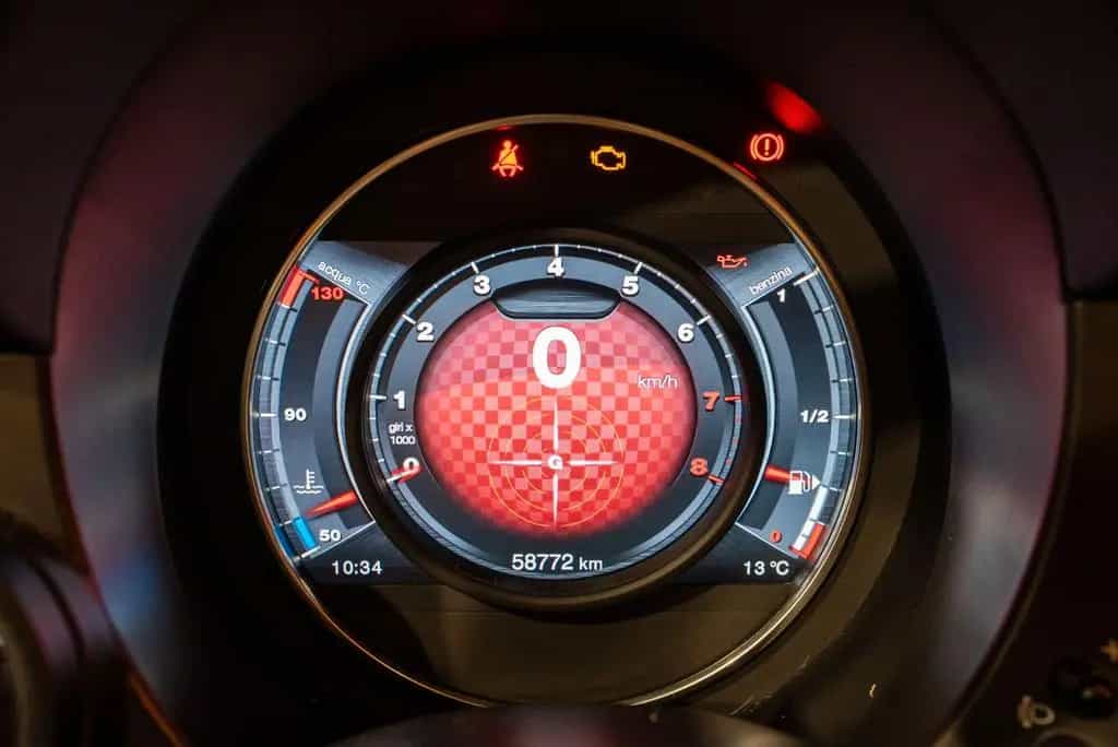 Abarth 500 Cabrio 595 C Pista 03/2025-photo-38
