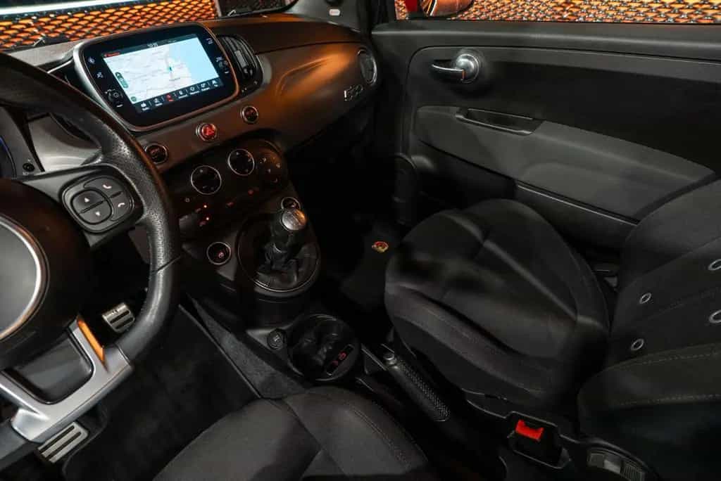 Abarth 500 Cabrio 595 C Pista 03/2025-photo-40