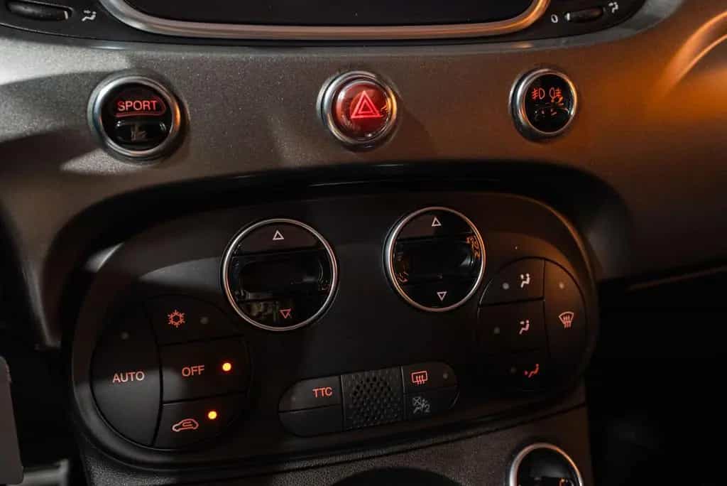 Abarth 500 Cabrio 595 C Pista 03/2025-photo-42
