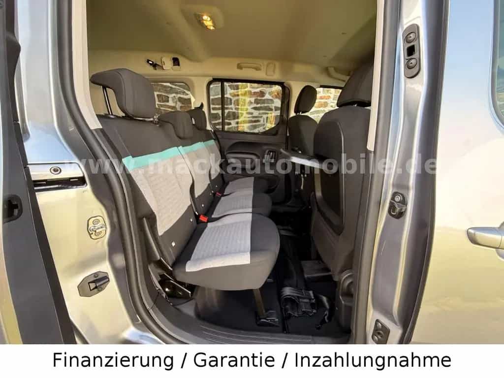 Citroën Berlingo Feel Pack XL / 7-Sitzer / Automatik 10/2021-photo-28