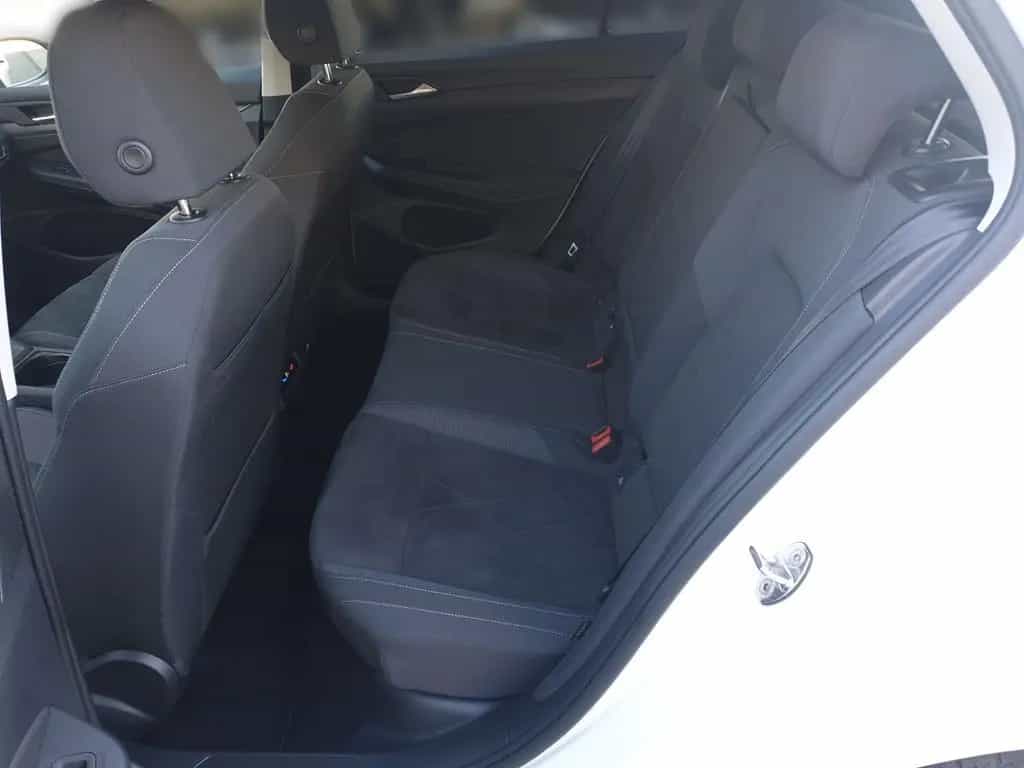 Volkswagen Golf VIII 1.5 eTSI DSG STYLE +IQ.LIGHT +ACC +RKA 01/2022-photo-13
