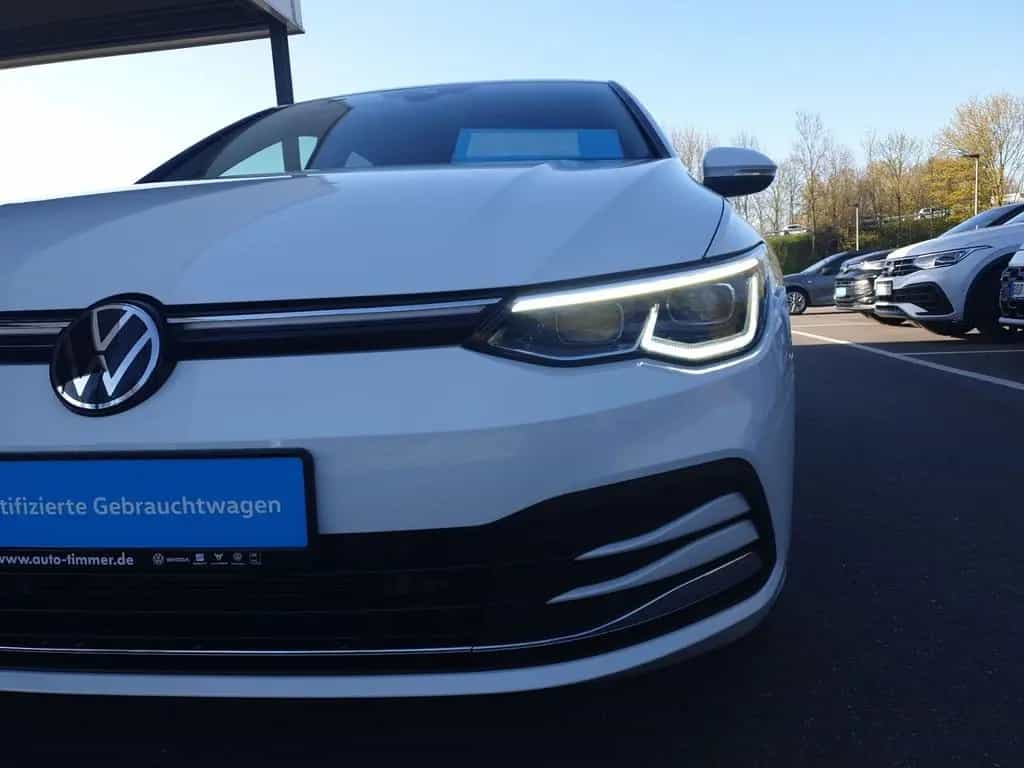 Volkswagen Golf VIII 1.5 eTSI DSG STYLE +IQ.LIGHT +ACC +RKA 01/2022-photo-5