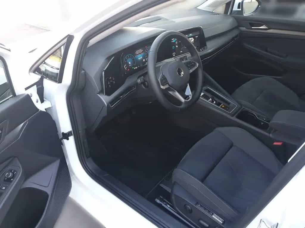 Volkswagen Golf VIII 1.5 eTSI DSG STYLE +IQ.LIGHT +ACC +RKA 01/2022-photo-8
