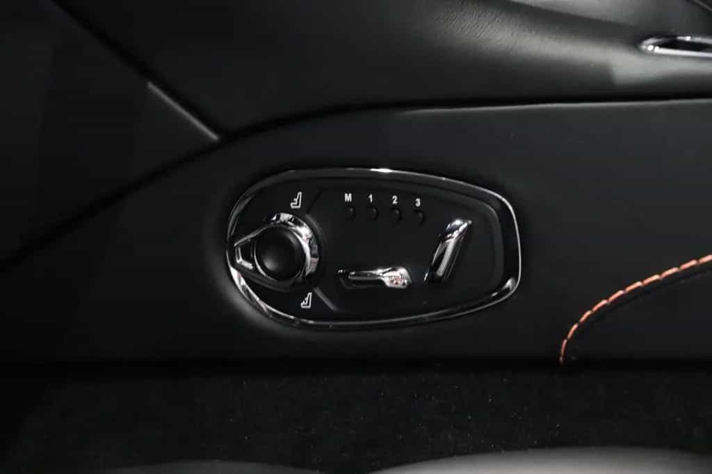Aston Martin DBS Superleggera - Premium Audio - Full Seats 02/2019-photo-10