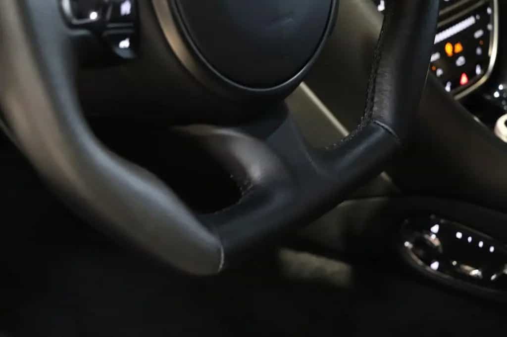 Aston Martin DBS Superleggera - Premium Audio - Full Seats 02/2019-photo-11