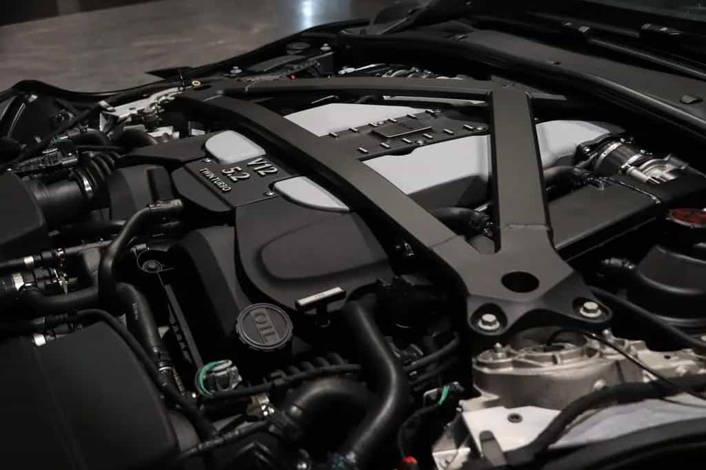Aston Martin DBS Superleggera - Premium Audio - Full Seats 02/2019-photo-21