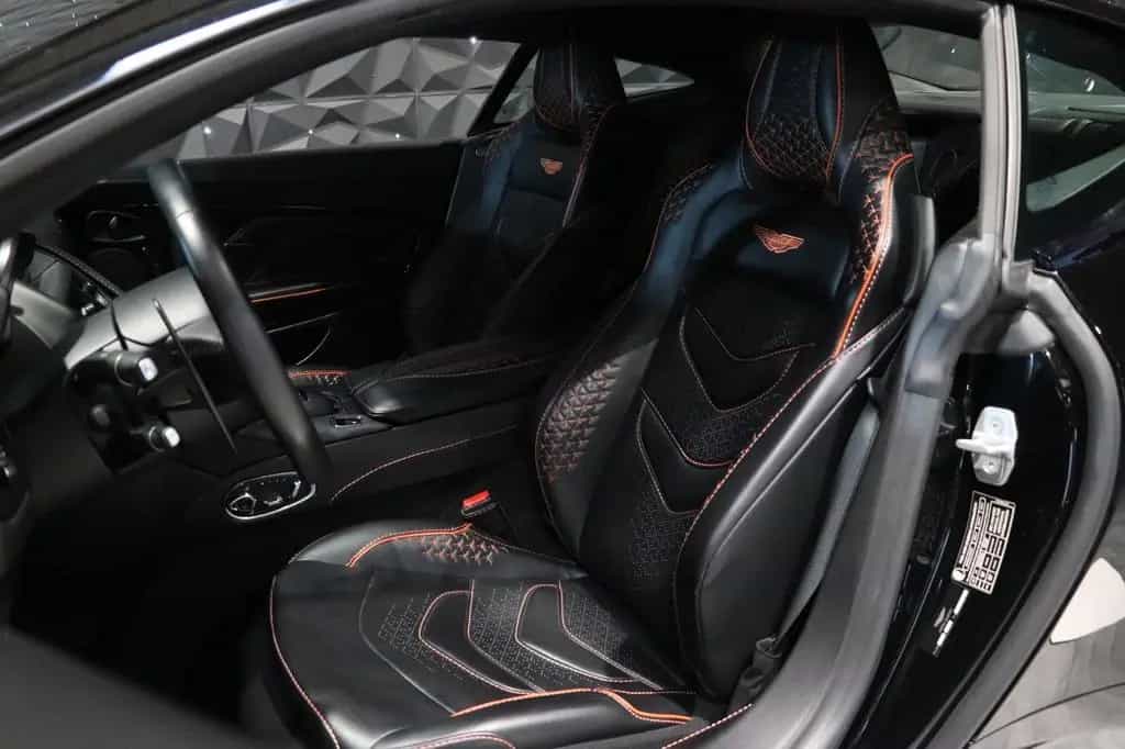 Aston Martin DBS Superleggera - Premium Audio - Full Seats 02/2019-photo-4