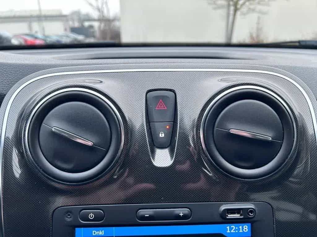 Dacia Sandero 1.0 TCe 100 Comfort NAVI+KLIMAAUTOM.+ 01/2021-photo-43